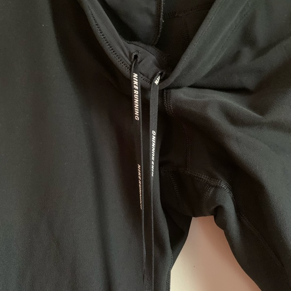 Nike running Size medium carpi pants Black Crop - Picture 6 of 8